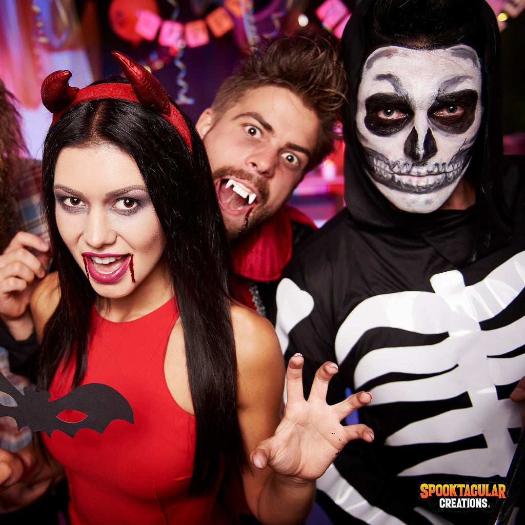 36 Pcs Halloween Makeup Kit,Halloween Family Makeup Set Face Painting Kit with with Zombie Green Ooze,Fake Blood Costume and More for Vampire Cosplay