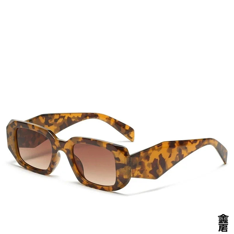 1pc Classic Unisex Sunglasses Trendy Shades for Men Women Fashion Designer Style Eyewear Travel Motorcycle Driving Sunglasses