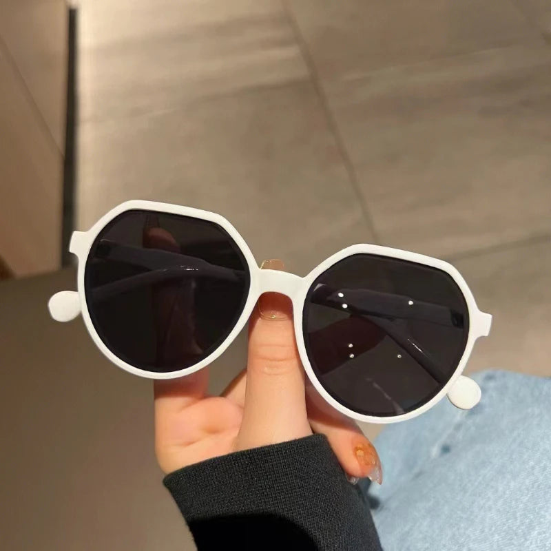 Sunglasses for Women Geometry Shape Frame Fashion Glasses Vintage Big Sunshades Shades Очки Солнечные Женские Очки 선글라스
