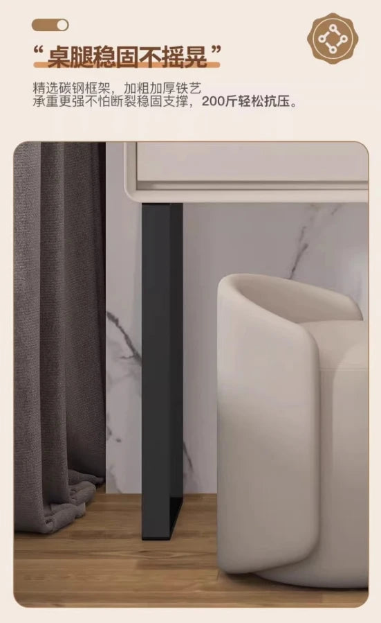 Italian LED Mirror Vanity Table Makeup Trendy Design Elegant Vanity Table Modern Luxury Coiffeuse De Chambre Bedroom Furniture