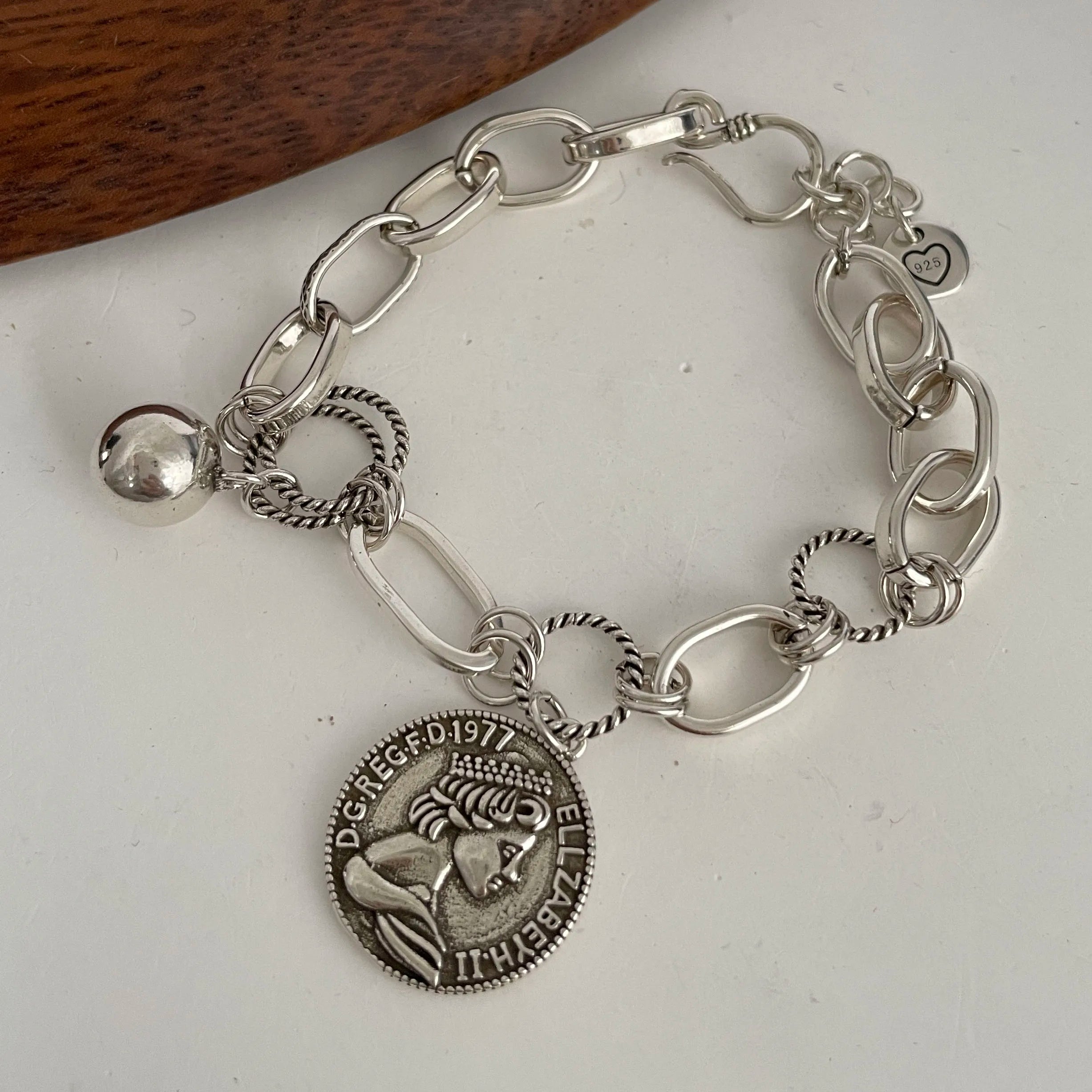 100% Solid 925 Sterling Silver Metal Bracelet for Women Vintage Handmade Simple Retro Heart Chain Bracelet Birthday Gift Party