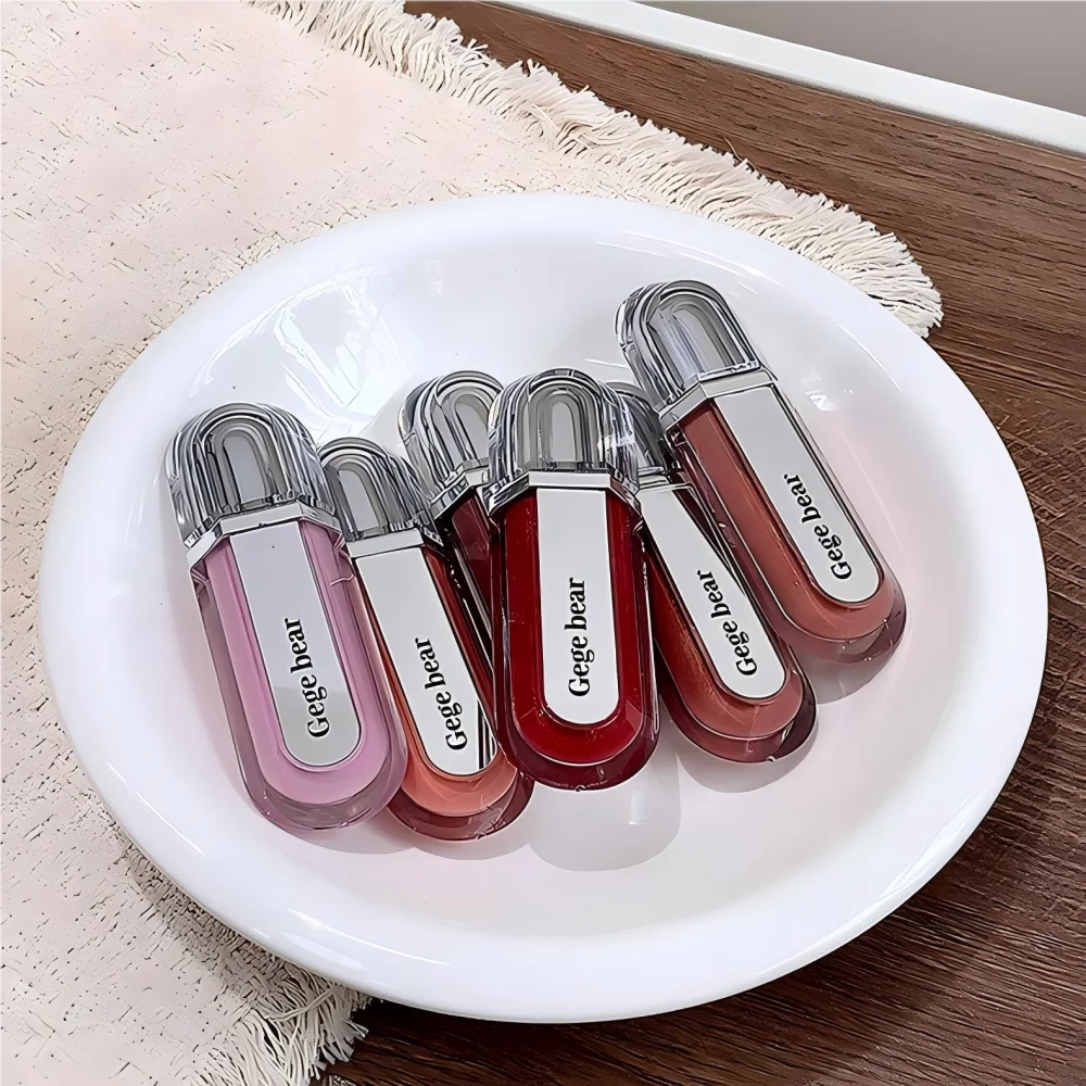 Hydrating Lip Gloss, Water Shine Moisturizing Formula, Glassy Lips Finish, Smooth Non Sticky Feel, Clear Gloss for Daily Makeup