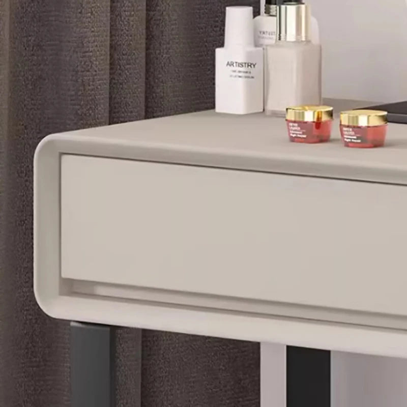 Italian LED Mirror Vanity Table Makeup Trendy Design Elegant Vanity Table Modern Luxury Coiffeuse De Chambre Bedroom Furniture