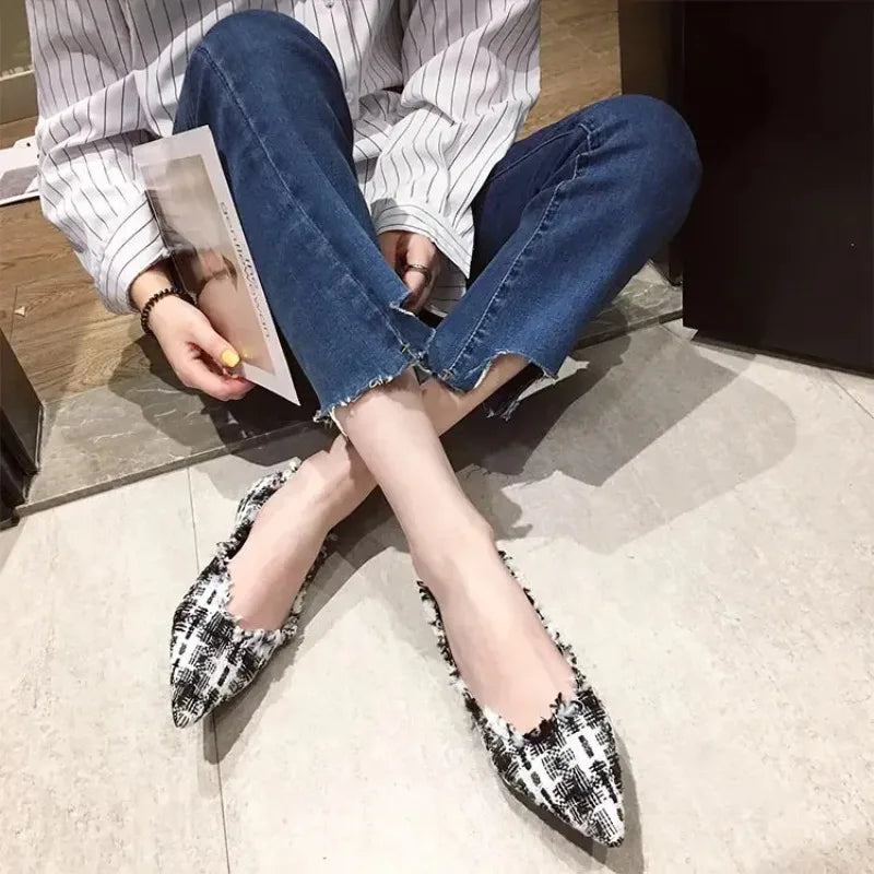 2026 Women Shoe Exquisite Pointed Tip Casual Shoes for Woman Elegant French Style Flat Shoe Fashion Designer Shoes Zapatos Mujer