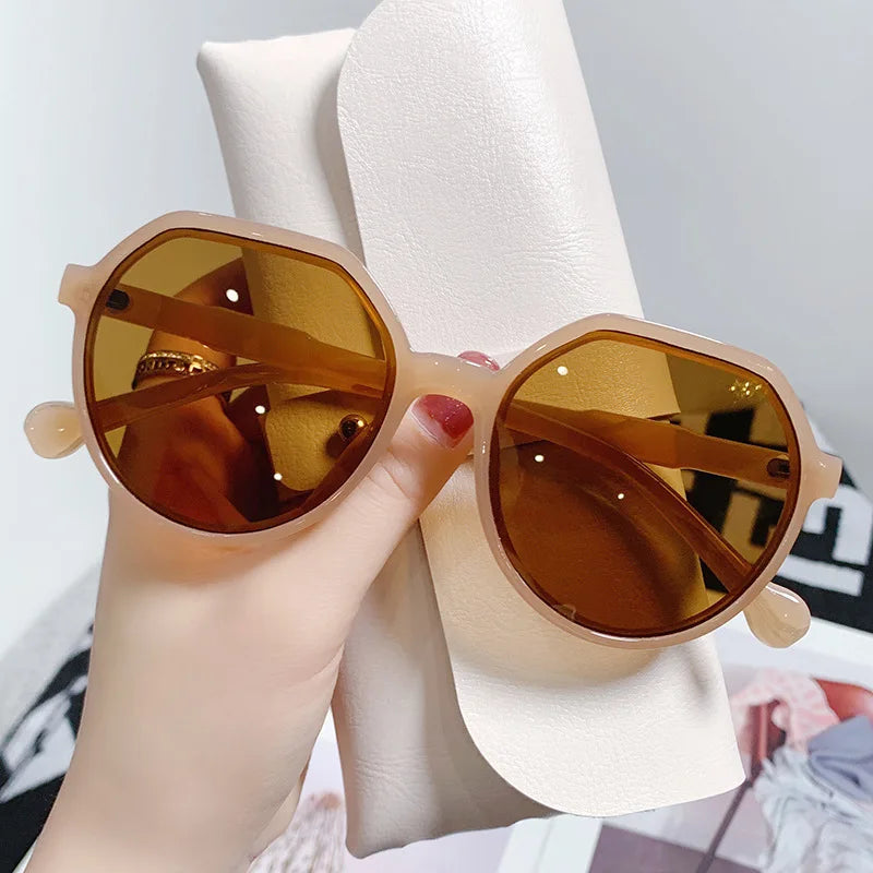 Sunglasses for Women Geometry Shape Frame Fashion Glasses Vintage Big Sunshades Shades Очки Солнечные Женские Очки 선글라스