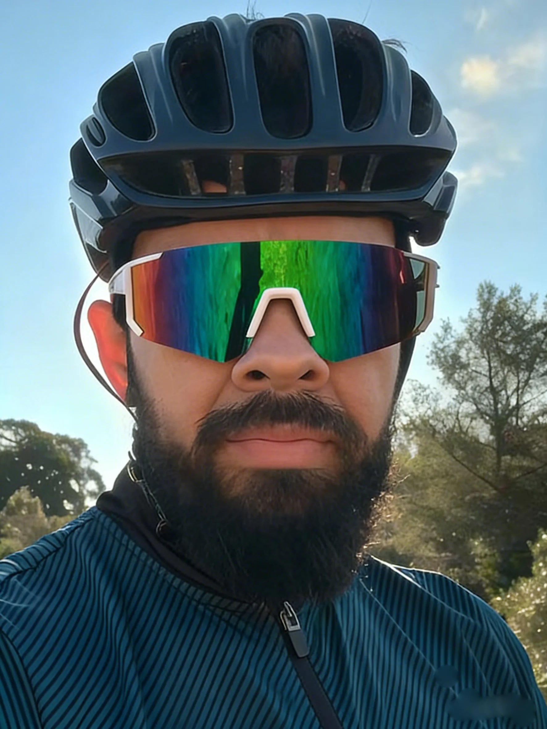 New large-frame sunglasses for men and women, ideal for outdoor sports, cycling, mountaineering, and wind/sand protection.